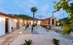 Hotel Donas E Cabaleiros